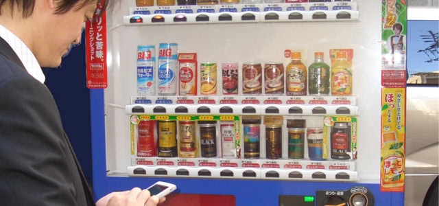 Kraft vending machine dispenses dessert samples to adults only