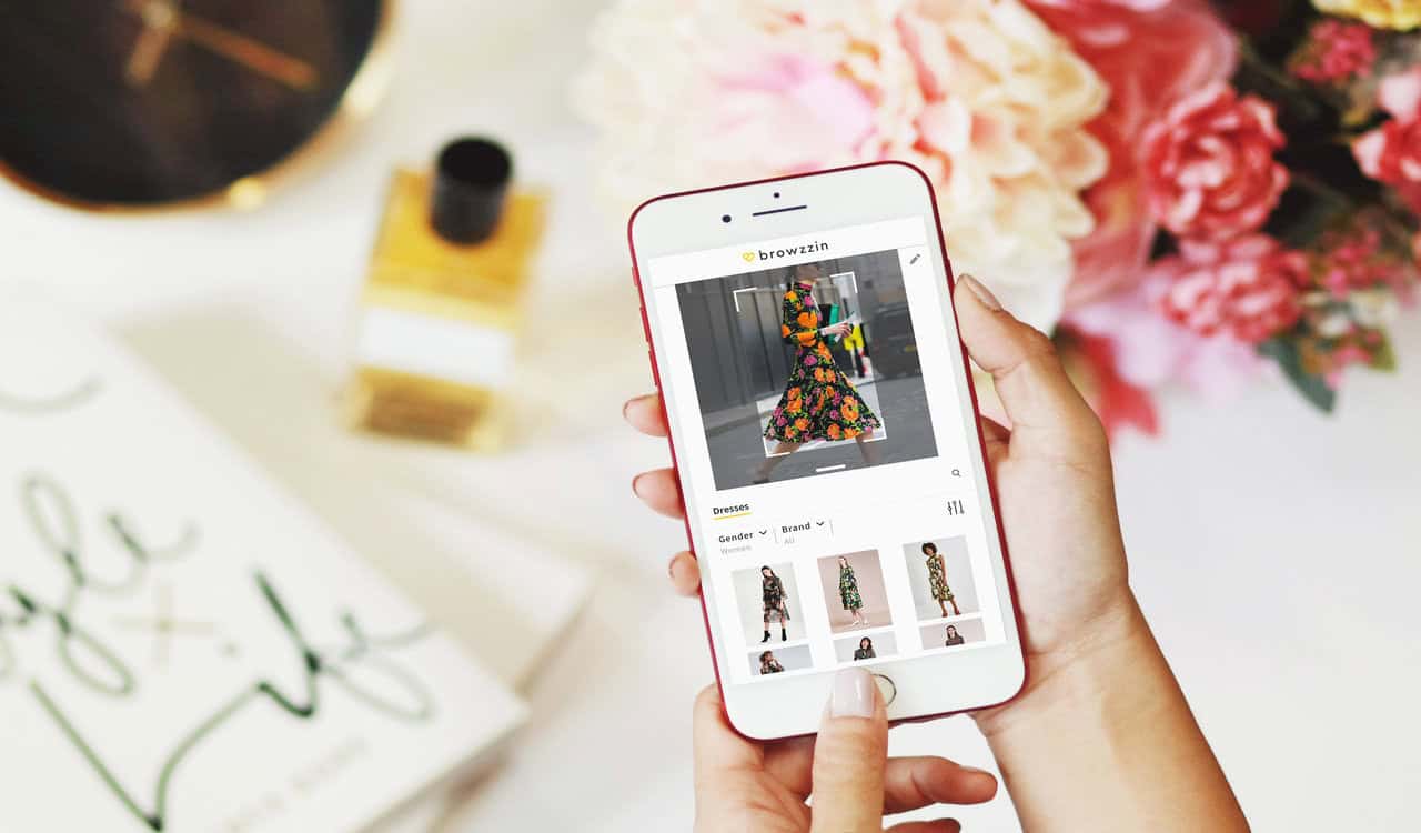 AI-powered app rewards shoppers for social media posts