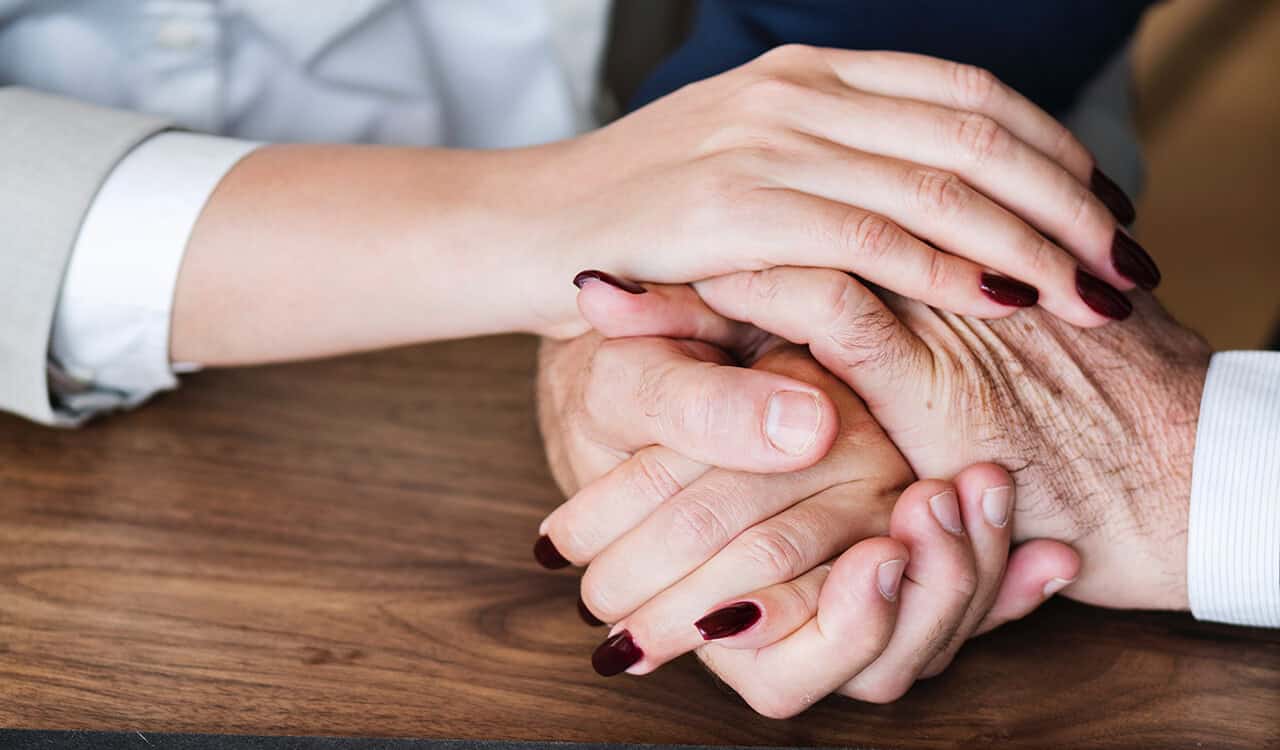 Tablet device helps elderly with feelings of isolation