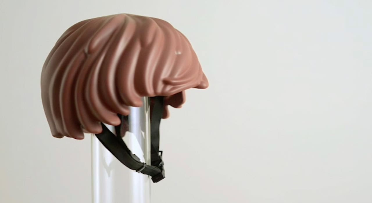 Foldable, recyclable helmet for casual cyclists