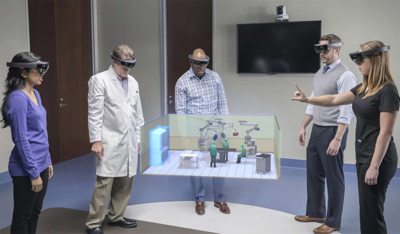 Using holographic AR to rapidly design efficient operating rooms