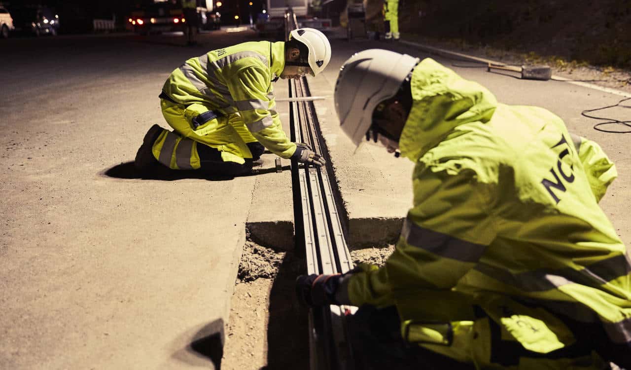 ‘Ghost’ road barrier tricks drivers into stopping