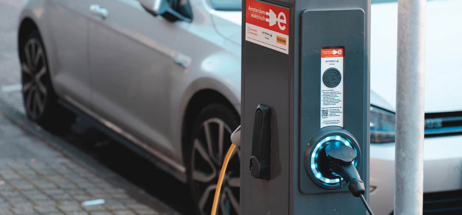 AI helps city planners build EV charging network