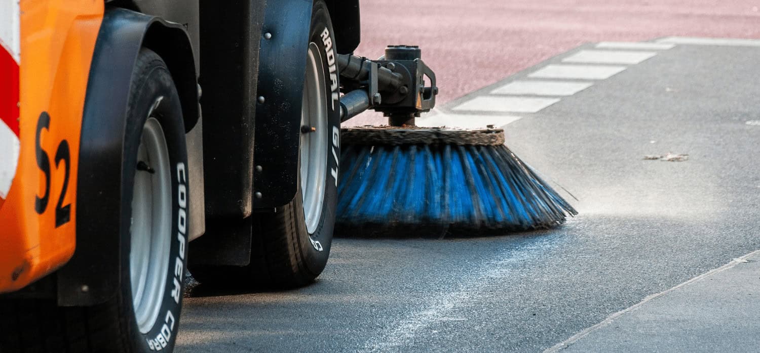 AI-powered waste management keeps city streets clean