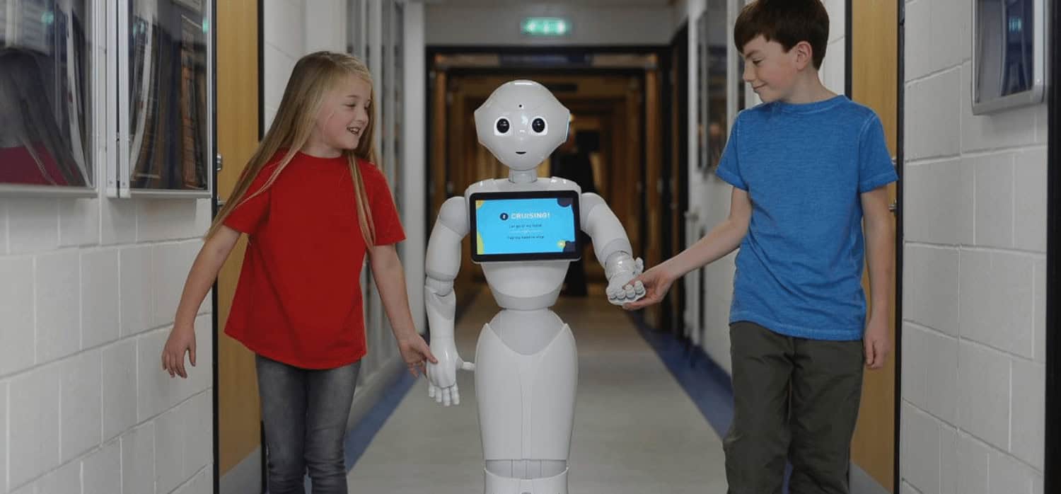 Advanced social robot uses conversational AI