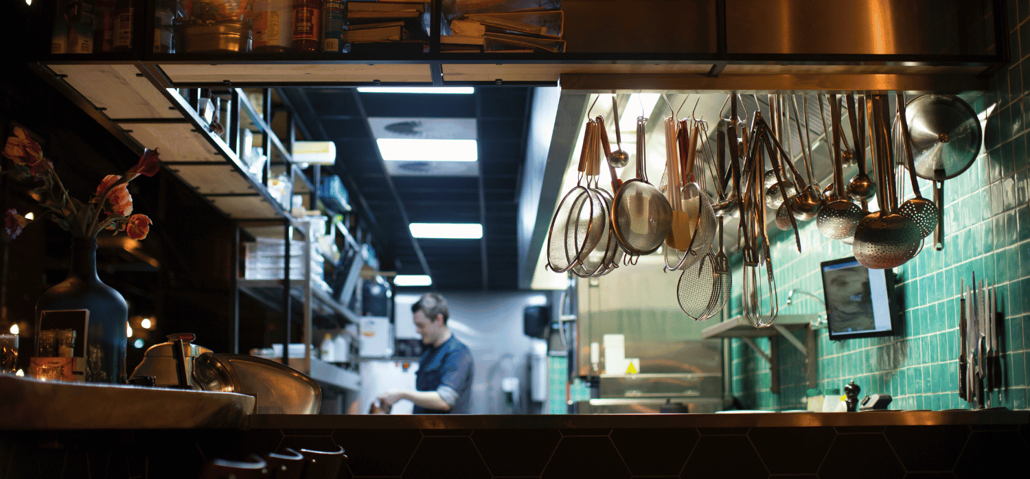 An AI-powered food waste management system for kitchens