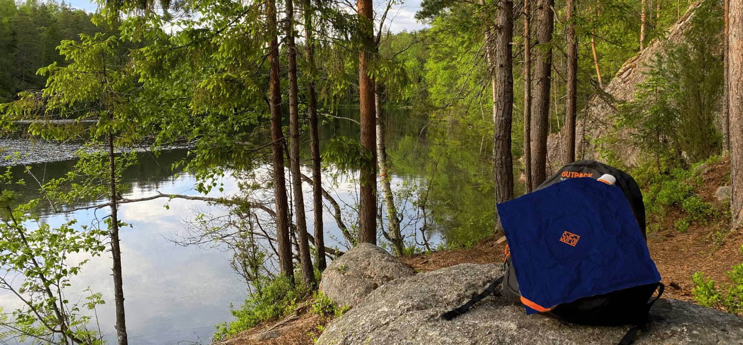 Heating food with a portable solar heater