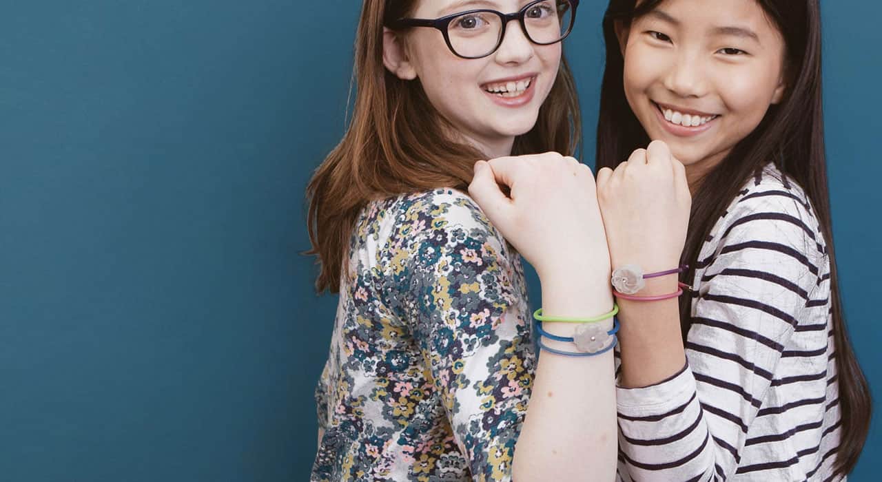 Smart friendship bracelets teach teenage girls how to code