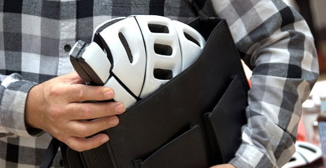 Foldable, recyclable helmet for casual cyclists