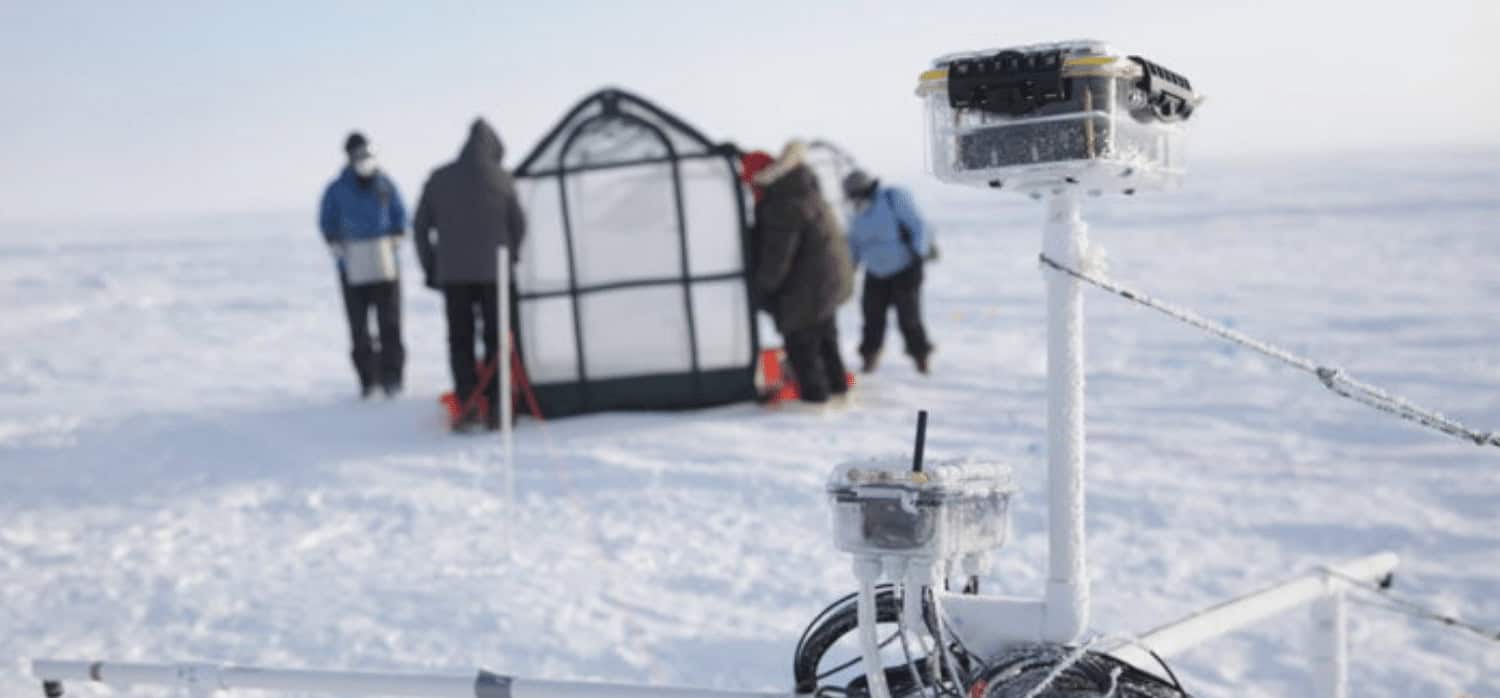 Glass beads that may slow Arctic melting