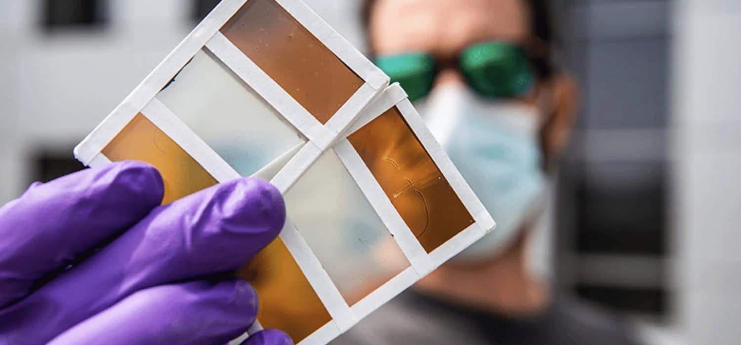 Windows that change colour and become solar cells when heated