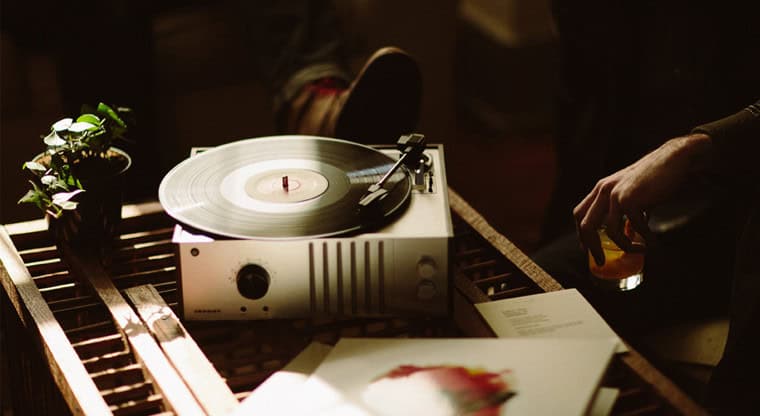 Service presses loved ones’ ashes as a playable vinyl record