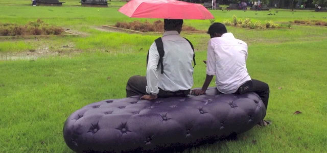 A bench that helps park-goers maintain safe distance amidst COVID-19